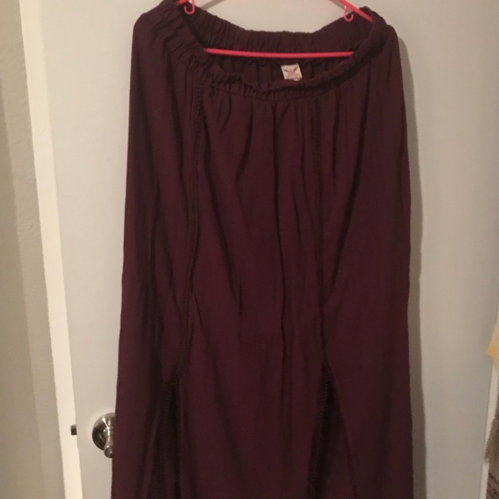 Split skirt